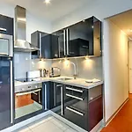 Apartment Stylish 2 Min From Cannes