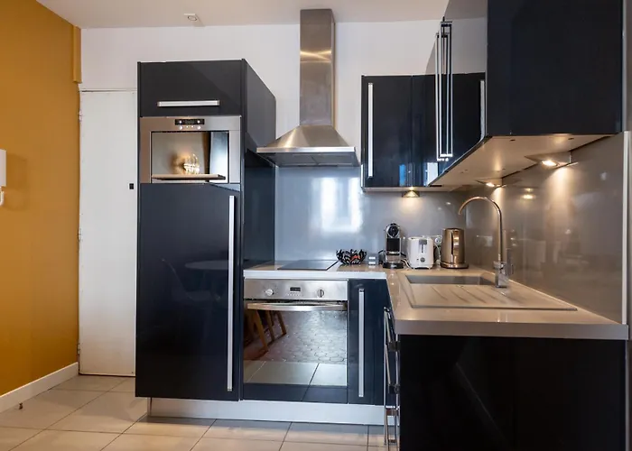 Stylish Central Cannes Apartment 2 Min From Beach * Cannes