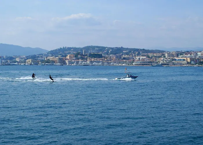 Stylish Central Cannes Apartment 2 Min From Beach كان